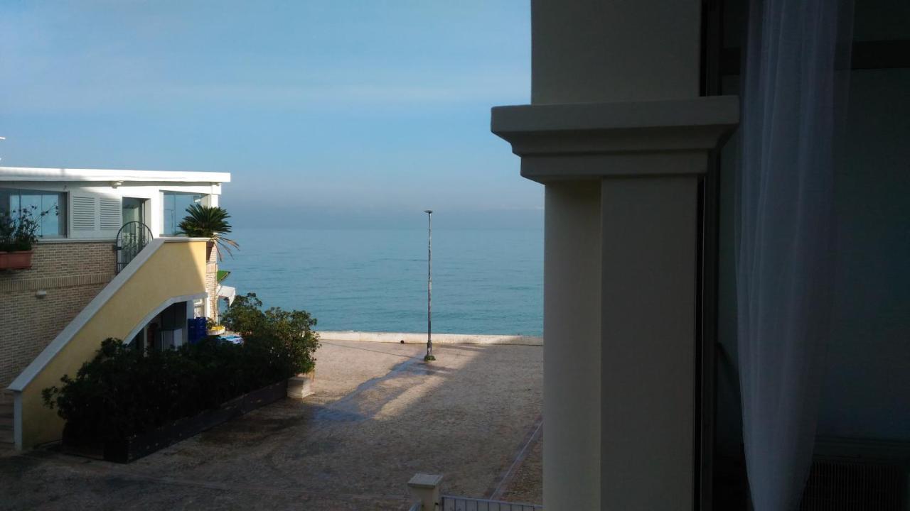 Amare Il Mare Leilighet Porto Recanati Eksteriør bilde